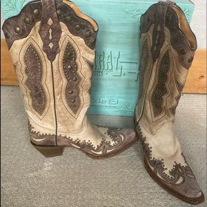 Gorgeous Corral boots worn once